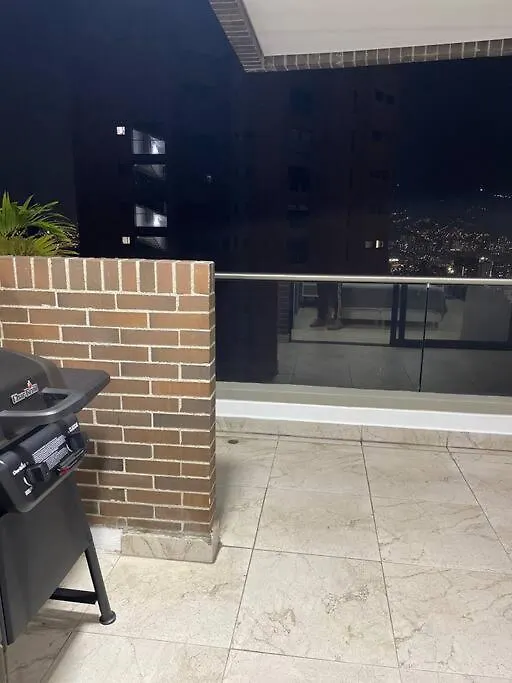 1103 The Overlook Of Medellin In El Poblado Apartment