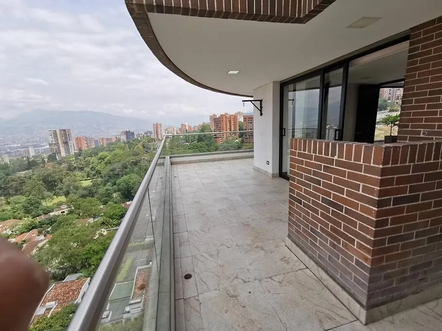 1103 The Overlook Of Medellin In El Poblado